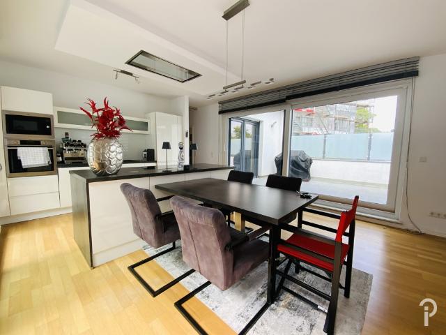 Wohnen auf einer Ebene Moderne, hochwertige 3 Zimmer Wohnung mit Bungalow Charakter