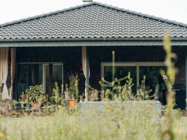Wohnen auf einer Ebene. Bungalow in Dinslaken zu verkaufen