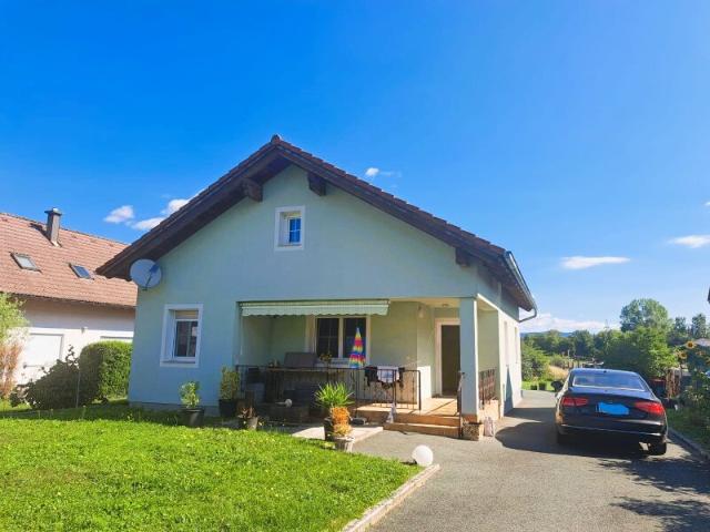 PREISUPDATE! Wohnen auf einer Ebene: Gepflegtes Haus mit Garten und Doppelgarage in Unterwart