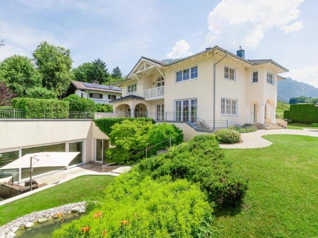 Wohnen auf höchstem Niveau!Villa mit Einliegerwohnung und Wellnessbereich