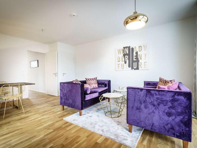 Wohnen auf zwei Ebenen: Exklusive 4 Zimmer Maisonette mit Eichenholzfußboden und Fußbodenheizung