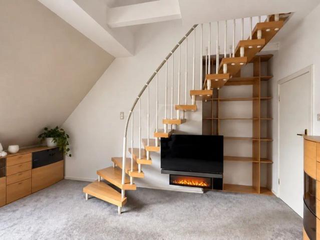 Wohnen auf zwei Ebenen – 2,5 Zimmer Maisonette mit Balkon in der Johannesvorstadt!