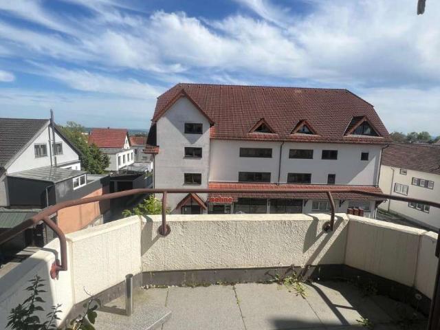 Wohnen auf zwei Ebenen: 2 Zimmer Maisonette mit Balkon & TG Box zum attraktiven Kaufpreis!