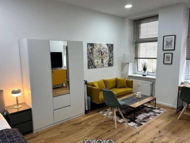 Wohnen auf Zeit am Boxhagener Platz vollmöbliertes, saniertes 1 Zimmer Altbau Atelier ab 01.10.26
