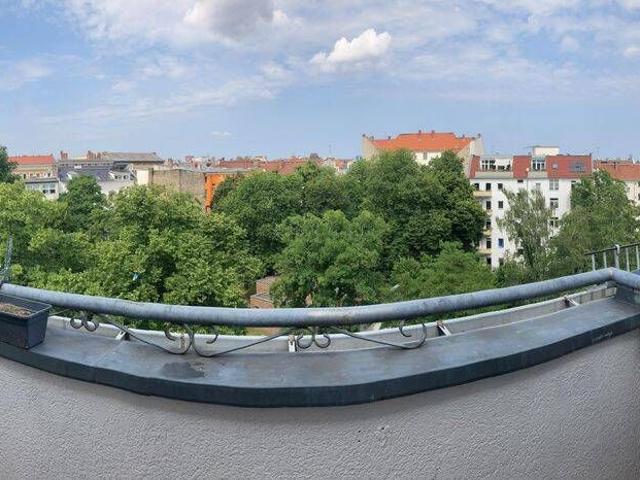 Wohnen auf Zeit mit Dachterrasse und Weitblick im Herzen von Neukölln