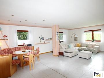 Bungalow in Trumau mit uneinsehbarem Garten, 1000 m² barrierefreier Fläche!