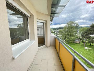 wohnen ganz oben, 3 zimmer wohnung mit lift und balkon!