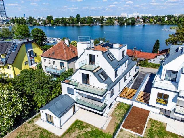 Wohnen deluxe. Prachtvolle 2 stöckige Dachgeschosswohnung mit 167 m² in absoluter Bestlage an der Alten Donau