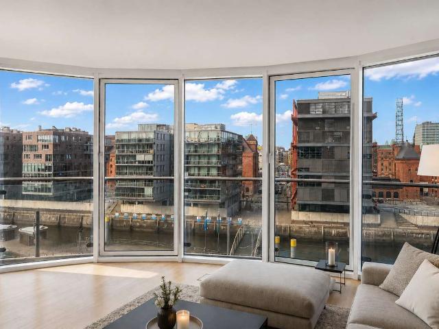 Wohnen direkt am Wasser – exklusive 3 Zimmer Wohnung im OVAL mit Elbblick | provisionsfrei