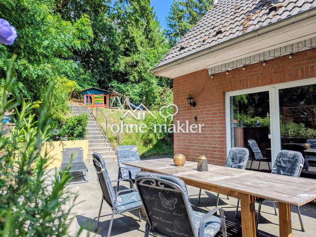 Wohnen fast wie im freistehenden Haus – Endreihenhaus mit großem, privatem Garten direkt am Wald