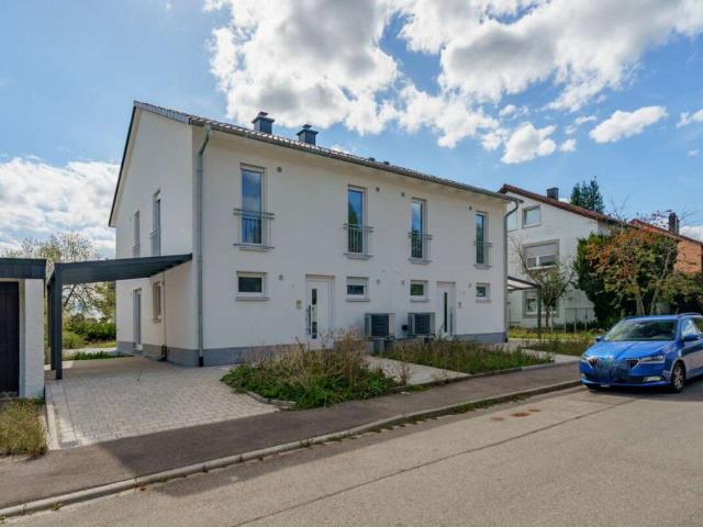 Wohnen kann so schön sein! Hier passt die Lage, die Aufteilung, das Umfeld und das Design Neubau Erstbezug auf Rinelen: praktisch, schön, hell, effizient