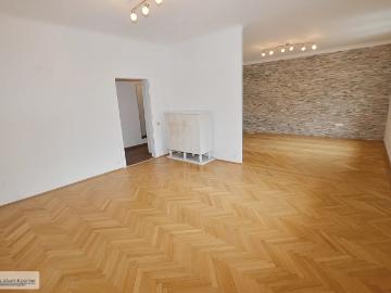 WOHNEN IM COTTAGEVIERTEL AUF 97M² MIT GARTENMITBENÜTZUNG