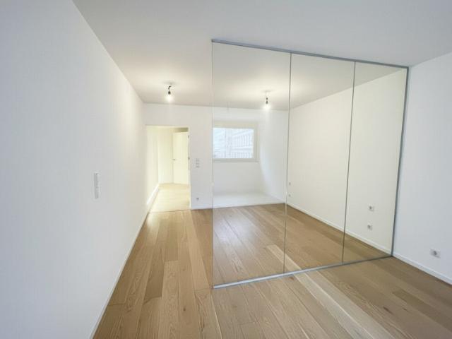 Wohnen im beliebten 7. BEZIRK + Exklusive & Stilvolle sanierte 1 Zimmer Citywohnung mit Lift