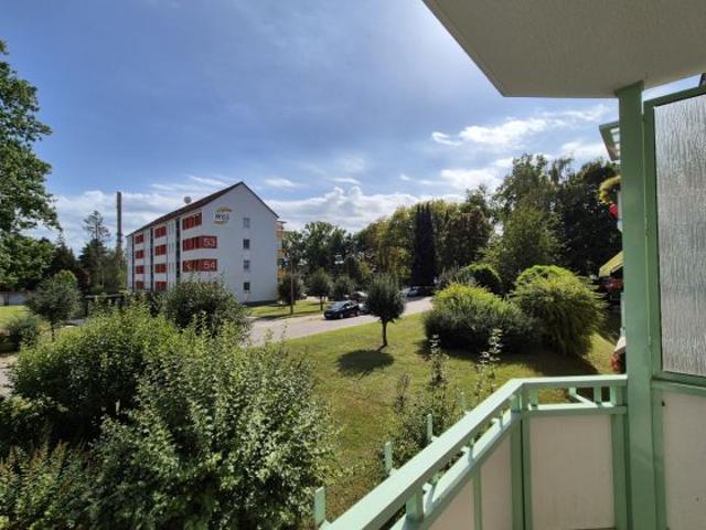 Wohnen im Grünen mit Sonnenbalkon!