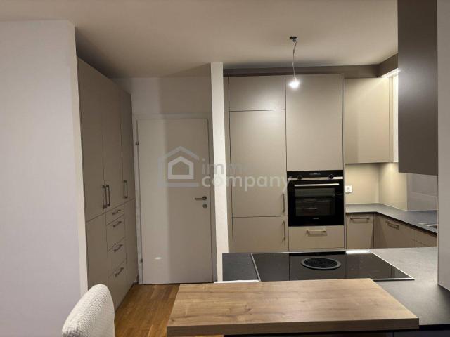 Wohnen im Grünen nahe dem Attersee – Moderne 3 Zimmer Wohnung mit großzügigem Balkon und Loggia in Seewalchen am Attersee