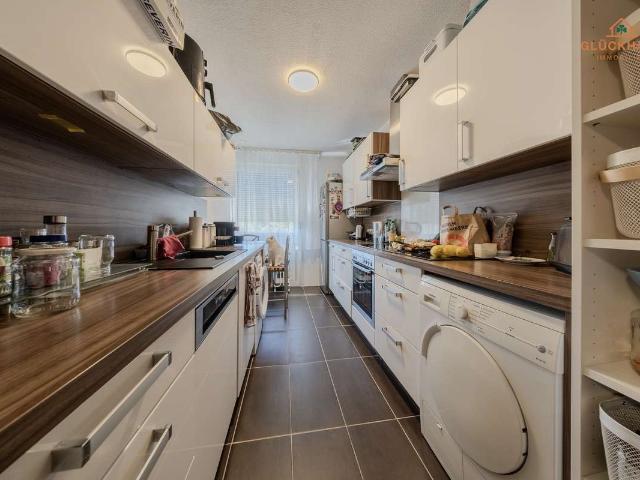 Wohnen im Grünen – attraktive 3,5 Zimmer Wohnung mit Balkon