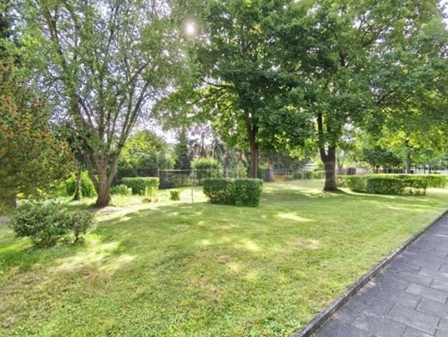 Wohnen im grünen Ahornpark in Taucha Charmante 3 Zimmer Wohnung mit Balkon, Stellplatz und Parkett