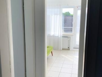 Wohnen im Grünen – Charmante 2 Zimmer Wohnung mit zwei Balkonen in Rösrath