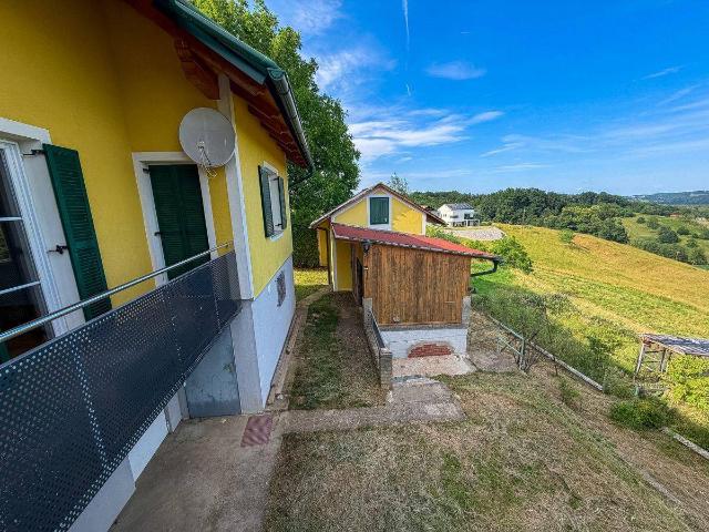 Wohnen im Grünen – Einfamilienhaus mit Garten und Balkon. !
