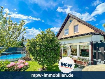 Wohnen im Grünen Energiesparhaus mit Wintergarten & Pool
