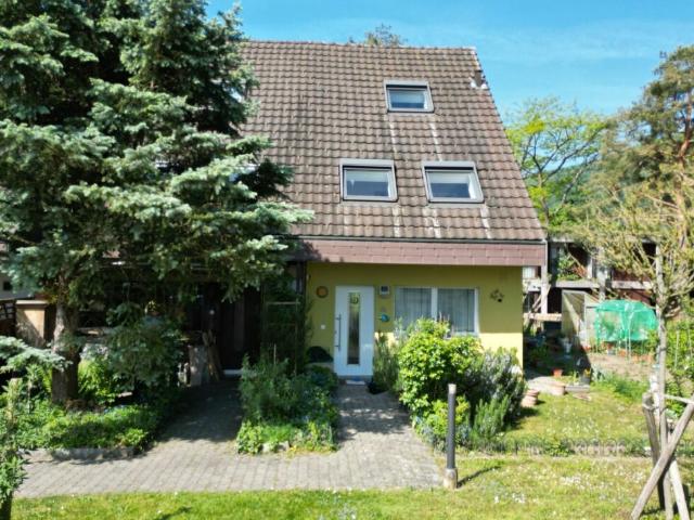 Wohnen im Grünen familienfreundliches Reiheneckhaus in Pieterlen