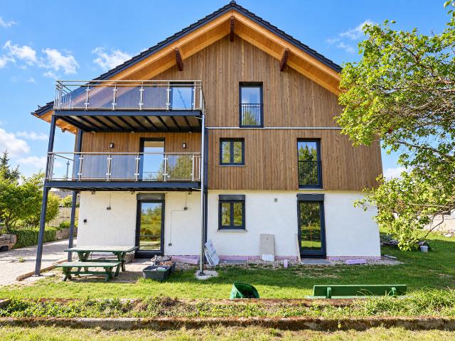 Wohnen im Grünen – frisch sanierte 2 Zimmer Wohnung in Andechs Erling