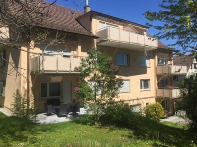 Wohnen im Grünen – gemütliche Wohnung mit Gartensitzplatz