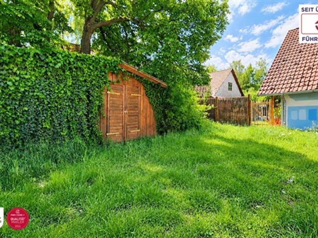 Wohnen im Grünen* Generalsanierte 2 Zimmer Gartenwohnung