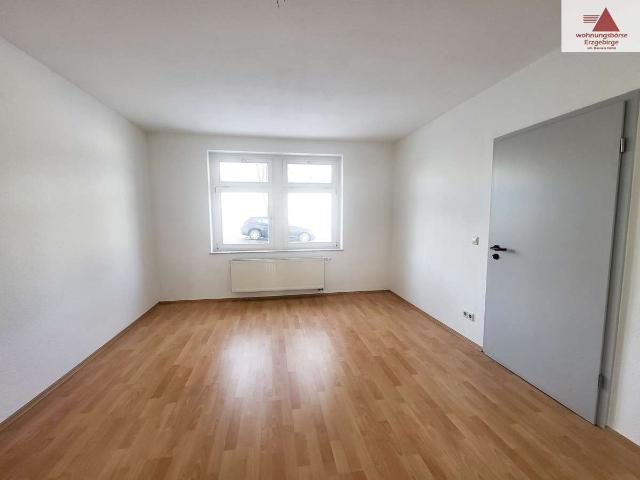 Wohnen im Grünen: idyllisch gelegene 2 Raum Erdgeschoss Wohnung in Borstensdorf!