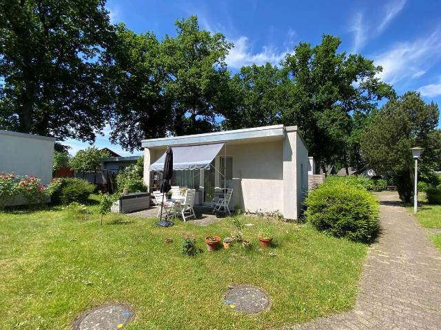 Wohnen im Grünen Kleiner Bungalow mit Terrasse