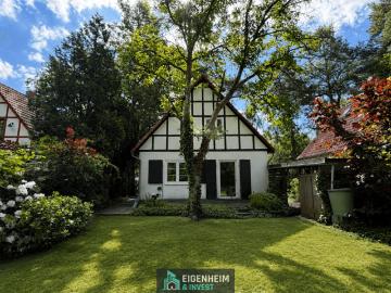 Wohnen im Grünen Siedlungshaus mit Sonnenterrasse und Anbaumöglichkeit in Kleinmachnow