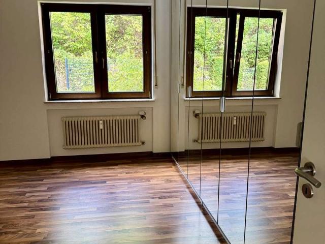 Wohnen im Grünen und schnell in Trier, 2 Zi Wohnung mit Loggia