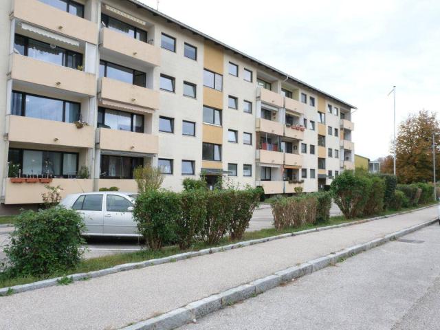 WOHNEN IM GRÜNEN 3 ZIMMER WOHNUNG MIT BALKON
