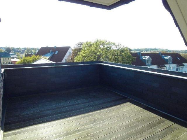 Wohnen im Dachgeschoss mit groÃer Terrasse und fantastischem Weitblick