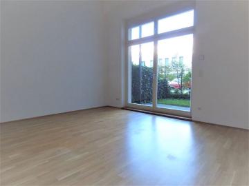 Wohnen im Denkmal: Loft Atelier m. Terrasse | Aussenjalousien | EBK | Parkett m. FBH | Stellplatz