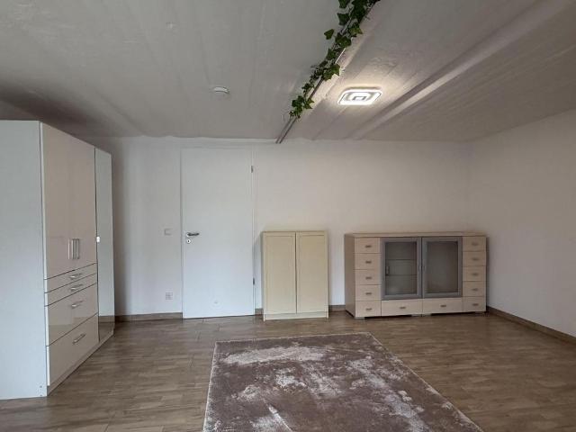 Wohnen im ehemaligen Bunker! Moderne 2 ZKB Wohnung in BI Stieghorst