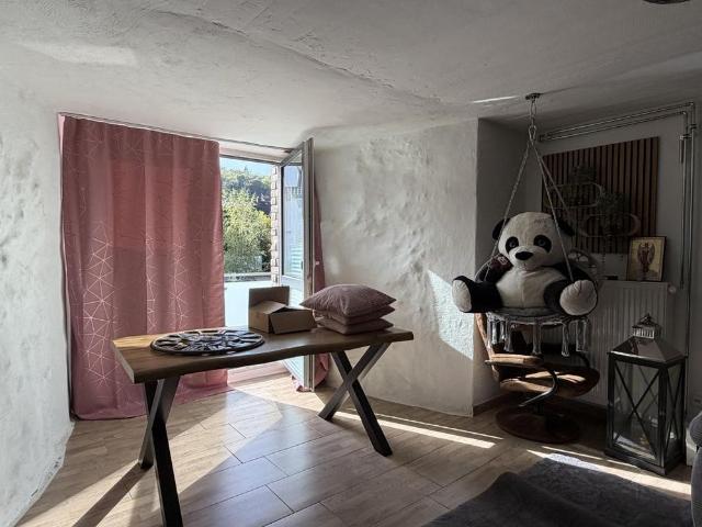 Wohnen im ehemaligen Bunker! Moderne 2 ZKB Wohnung in BI Stieghorst
