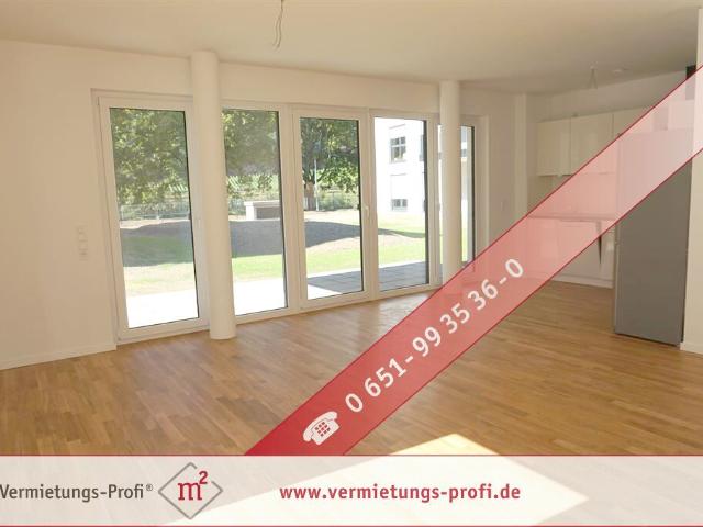 Wohnen im Erdgeschoss – 2 Zimmer Wohnung mit Terrasse & Einbauküche