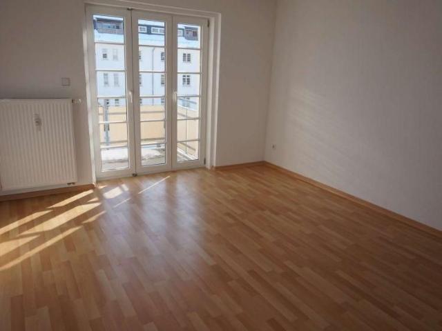 Wohnen im Heimgarten im 2. OG große Küche + 2 Balkone