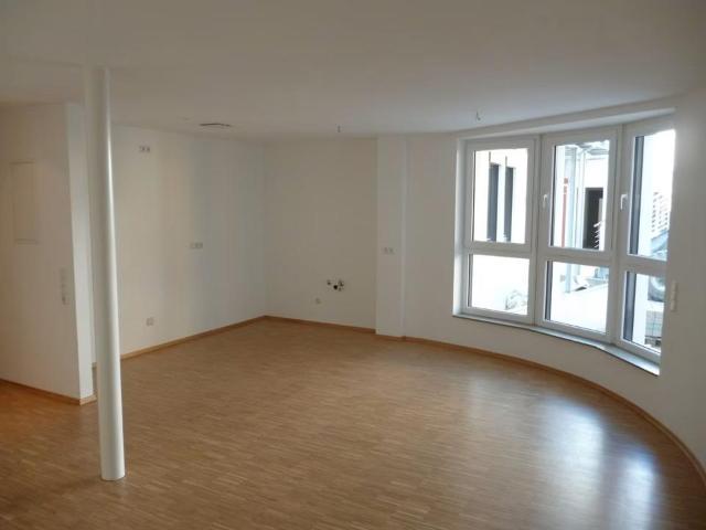 Wohnen im Herzen von Würzburg: Moderne Traumwohnung am Peterplatz