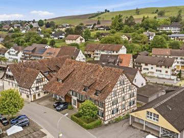Wohnen im historischen Riegelhaus charmant & grosszügig