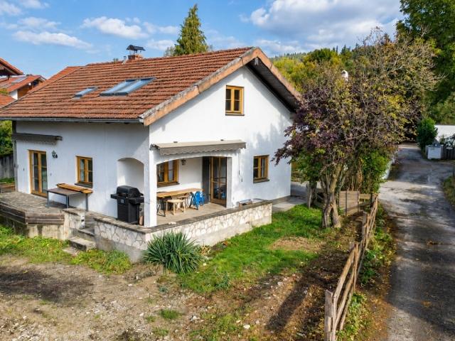 Wohnen im Mangfalltal Einfamilienhaus mit Sanierungsmöglichkeiten in Bruckmühl