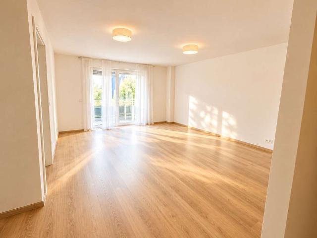 Wohnen im Neubau auf 2 Ebenen mit 2 sonnigen Balkonen