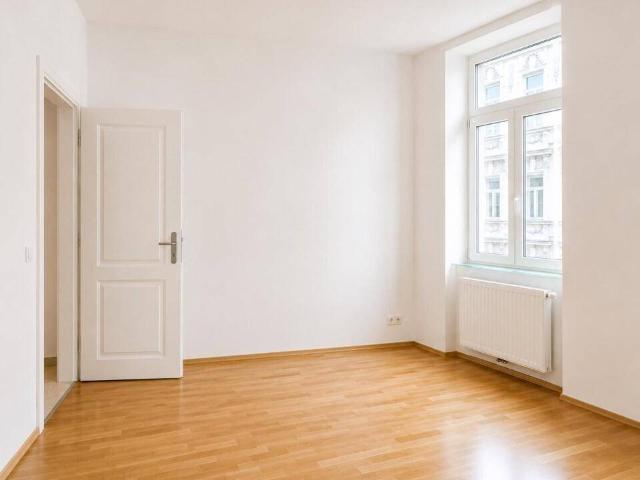 Wohnen im Schillerhof: Sonnige 2 Zimmerwohnung Nähe Meidlinger Hauptstraße