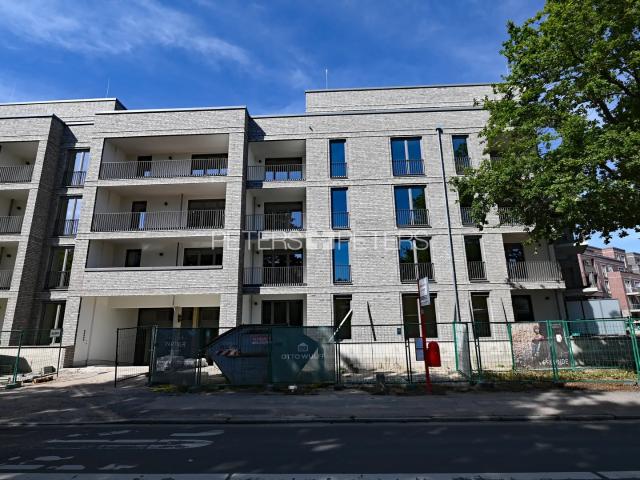 Neubau + Erstbezug + EBK + Süd Loggia + Dusche