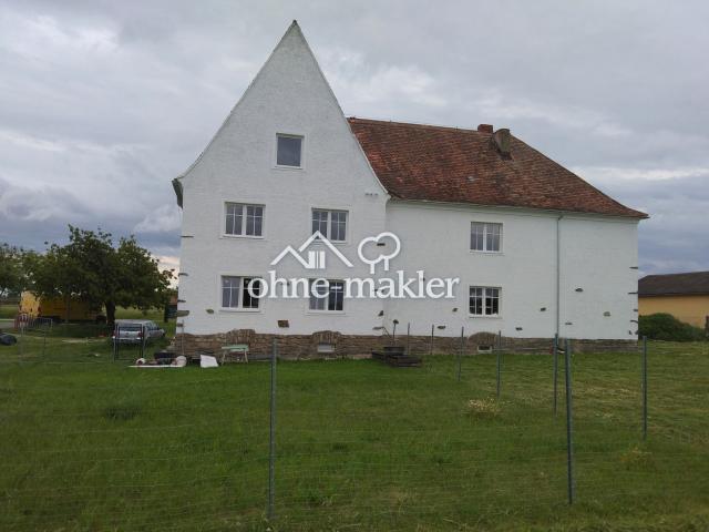 Wohnen im Waldviertel: 2 Wohnungen in Heinrichsreith, Bez. Horn, 1. Stock mit Garten  Neu renoviert!