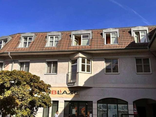 Wohnen im Zentrum! Gepflegtes Dachgeschoß