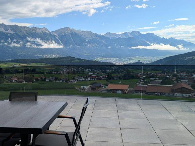 Wohnen in absoluter Traumlage Großzügige Terrassenwohnung mit grandiosem Weitblick