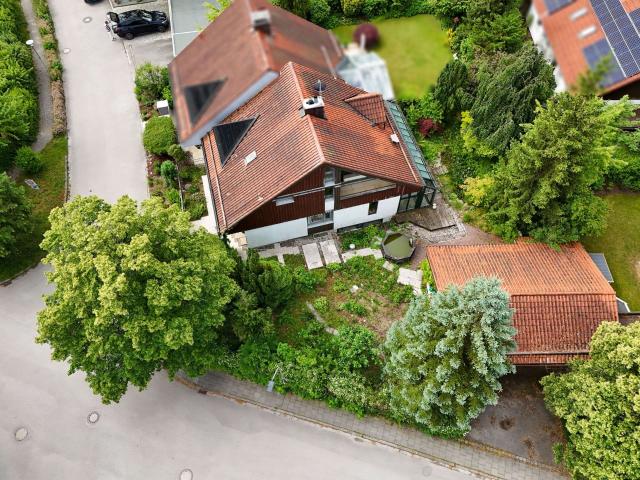 Wohnen in Baldham – Doppelhaushälfte mit großem Grundstück, viel Platz und Raum für eigene Ideen!