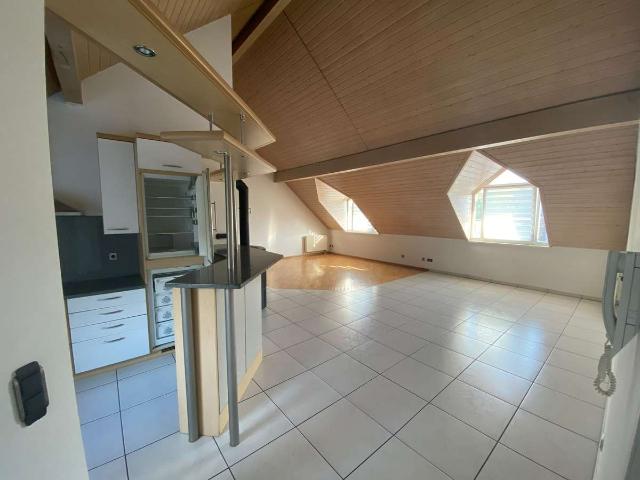 WOHNEN IN GRENZNAHER LAGE, 3 Zimmer Dachgeschosswohnung in Waldshut Tiengen